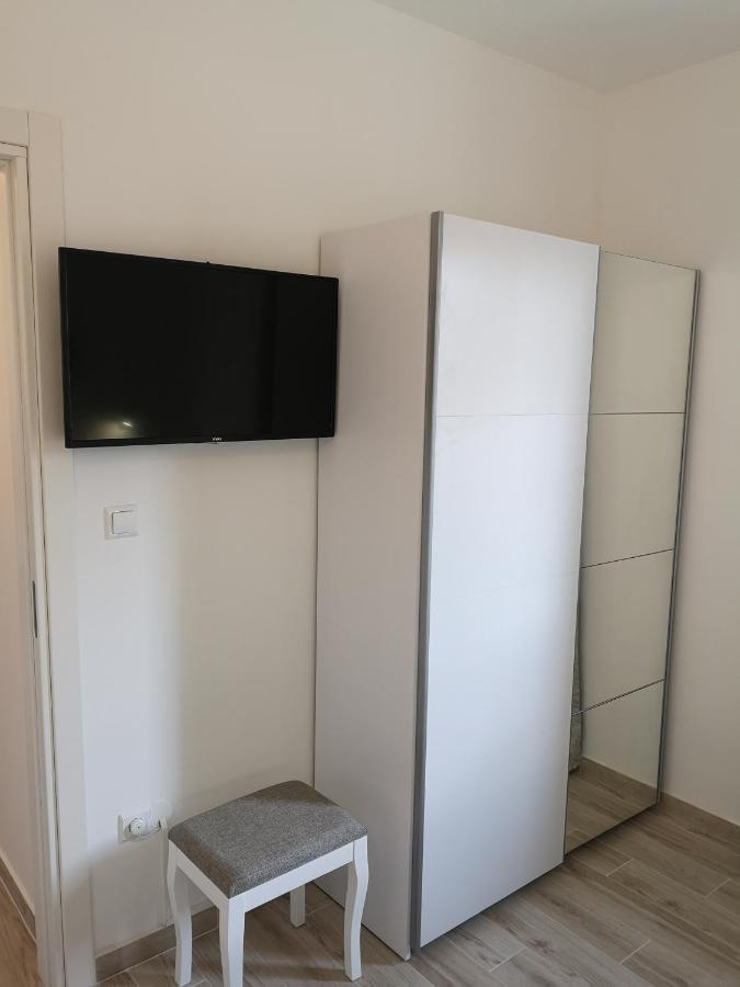 Apartment Nada 2 Malinska Buitenkant foto