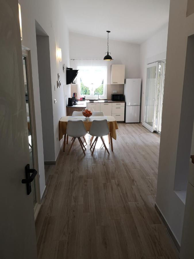 Apartment Nada 2 Malinska Buitenkant foto